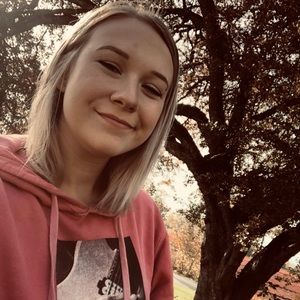 Meet your Posher, Natasha